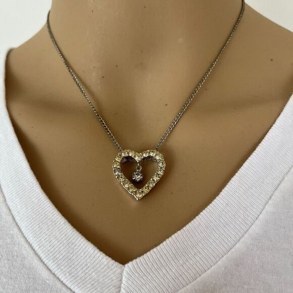 Vintage Necklace Rhinestone Heart Pendant Cable Chain Box Clasp Closure - Picture 5 of 15